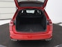 Volkswagen Golf 1.5 eTSI R-Line | Panoramadak | Camera | Keyless | Adaptive cruise | Sfeerverlichting | Carplay | Sportstoelen | Park Assist | Navigatie | Dodehoek detectie | Full LED
