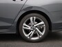 Volkswagen Golf Variant 1.5 eTSI R-Line Business | EM | Automaat | Navigatie | Carplay | Climatronic (Automatische Airco) | Digital Cockpit | Parkeercamera | Elektrische Achterklep