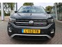 Volkswagen T-Cross 1.0 TSI 95pk Life / Navigatie by App-Connect / Parkeersensoren V+A  / LM velgen 16 inch /