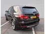 BMW X5 xDrive50i 450pk Automaat I Panoramadak I Harman Kardon I Elek. Trekhaak I Stoelverwarm. I HUD I Memory I Stuurverwarm. I 360Cam. I PDC V+A I Leder I