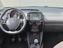 Peugeot 108 1.0 72pk Top! Allure | Camera | Apple Carplay / Android Auto | Keyless Entry | Climate Control