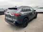 Toyota RAV4 2.5 Hybrid AWD Bi-Tone Apple Carplay/Android Auto navigatie, Stoelverwarming, Achteruitrij camera, Adaptieve cruise control, Draadloze telefoonlader, Kunstlederen/alcantara bekleding, Keyless