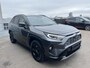Toyota RAV4 2.5 Hybrid AWD Bi-Tone Apple Carplay/Android Auto navigatie, Stoelverwarming, Achteruitrij camera, Adaptieve cruise control, Draadloze telefoonlader, Kunstlederen/alcantara bekleding, Keyless