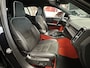 Volvo XC40 1.5 T3 R-DESIGN AUTOMAAT 360 CAMERA LEDER ALCANTARA NAVIGATIE CRUISE CONTROL STOEL EN STUUR VERWARMING KEYLESS GO APPLE CARPLAY/ANDROID RIJSTROOKSENSOREN ZEER MOOI !! 3010