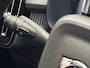 Volvo XC40 1.5 T3 R-DESIGN AUTOMAAT 360 CAMERA LEDER ALCANTARA NAVIGATIE CRUISE CONTROL STOEL EN STUUR VERWARMING KEYLESS GO APPLE CARPLAY/ANDROID RIJSTROOKSENSOREN ZEER MOOI !! 3010