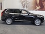 Volvo XC90 7 PERSOONS 2.0 T6 AWD INSCRIPTION PANORAMADAK LEDER STOELVERWARMING/KOELING HEAD-UP DISPLAY NAVIGATIE ADAPTIVE CRUISE CONTROL RIJSTROOKSENSOREN DODEHOEKSENSOREN ACHTERUITRIJCAMERA ZEER MOOI !! Brgl