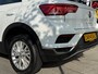 Volkswagen T-Roc 1.0 TSI Style - Navigatie/Apple Carplay I Airco I LED I PDC I Comfort pakket I Sport velgen I Dealer onderhouden