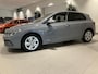Volkswagen Golf 1.5 TSI Style 131 PK | Apple Carplay | Stoelverwarming | Trekhaak | Parkeersensoren | Stuurwielverwarming | Getinte Ruiten | Sfeerverlichting | Navigatie | Digital Cockpit Pro | Rijstrook | Adaptive Cruise Control | Keyless Go |