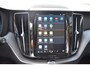 Volvo XC60 T8 AWD 455PK Plug-in hybrid Ultra Dark | Pano dak | Head Up Display | 360 Camera | ACC | Pilot Assist | Harman & Kardon | Keyless |