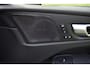 Volvo XC60 T8 AWD 455PK Plug-in hybrid Ultra Dark | Pano dak | Head Up Display | 360 Camera | ACC | Pilot Assist | Harman & Kardon | Keyless |