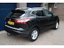 Nissan Qashqai 1.6 Connect Edition | Trekhaak | 1500kg trekgewicht | 360 Camera | Stoelverwarming | Navigatie