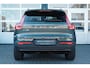 Volvo EX40 Single Motor Extended Range Plus 82 kWh | Glazen Schuifdak | 20" inch Diamond Velgen | Harman/Kardon | Elektrische Stoelen met geheugen | Stoel & Stuurverwarming |