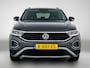 Volkswagen T-Roc 1.0 TSI Life 110 PK | Apple Carplay | Android Auto | Parkeersensoren | Adaptive Cruise Control | Getint glas | Lichtmetalen velgen |