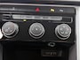Volkswagen T-Roc 1.0 TSI Life | 115 PK | Airco | Digital Cockpit | All Season Banden | Navi by Shop | Park Assist