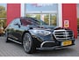 Mercedes-Benz S-klasse 580e 4MATIC AMG LINE 510PK | PANORAMISCH SCHUIF / KANTELDAK | 360° CAMERA | BURMESTER PREMIUM AUDIO | NAPPA LEDEREN BEKLEDING | VOORSTOELEN ELEKTRISCH VERSTELBAAR MET GEHEUGEN | VOORSTOELEN EN ACHTERBANK GEVENTILEERD / VERWARMD | MBUX AUGMENT REALITY NAVIGATIE / HEAD UPP DISPLAY | MULTIMEDIA MBUX ( ACHTERBANK TABLET | ZWARTE HEMEL BEKLEDING | AIRBALANCE PAKKET (LUCHTREINIGING SYSTEEM) | MEESTURENDE ACHTERAS |  4 ZONE CLIMATE CONTROL |  ADAPTIVE RUITERWISSER ISTALLATIE  ( MAGIC  VISION CONTROL) |