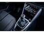 Volkswagen T-Roc Life Edition Inclusief €2000,- inruilvoordeel | 'App-Connect' draadloze smartphone integratie | 'App-Connect' smartphone integratie | Afstandscontrolesysteem (Front Assist)