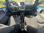 Toyota Aygo 1.0-12V Dynamic Navigator de auto is goed onderhouden en beschikt over airco.