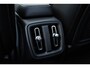 Volvo XC40 B4 Automaat Plus Dark | Panoramadak | Adaptieve Cruise Control | BlindSpot | Park Assist voor en achter| Rondomzicht Camera | 19"lichtmetalen Velgen | Verwarmbare Voorstoelen | Harman Kardon Premium Audio.