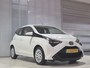 Toyota Aygo 1.0 VVT-i x-play | Dealer onderhouden | Apple carplay/anroid auto |