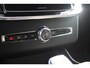 Volvo XC90 T8 455PK Plug-in hybrid AWD Ultra Dark | Verwarmbare voorstoelen | Massagefunctie voorstoelen | Ventileerbare voorstoelen | Verwarmbaar suurwiel | Verwarmbare achterbank | Premium Audio by Bowers & Wilkins | Luchtvering | Panoramadak | Rondom zichtcamera | 21 inch Lichtmetalen velgen | Semi elektrische trekhaak
