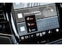 Volvo XC90 T8 Recharge AWD Ultimate Bright | Verwarmbare voorstoelen | Verwarmbaar stuurwiel | Massagefunctie voorstoelen | Verwarmbare achterbank | Premium audio by Bowers & Wilkins | Panoramadak | Luchtvering | Rondom zichtcamera | 20 inch Lichtmetalen velgen | Semi elektrische trekhaak