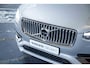 Volvo XC90 T8 Recharge AWD Ultimate Bright | Verwarmbare voorstoelen | Verwarmbaar stuurwiel | Massagefunctie voorstoelen | Verwarmbare achterbank | Premium audio by Bowers & Wilkins | Panoramadak | Luchtvering | Rondom zichtcamera | 20 inch Lichtmetalen velgen | Semi elektrische trekhaak