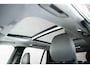 Volvo XC90 T8 Recharge AWD Ultimate Bright | Verwarmbare voorstoelen | Verwarmbaar stuurwiel | Massagefunctie voorstoelen | Verwarmbare achterbank | Premium audio by Bowers & Wilkins | Panoramadak | Luchtvering | Rondom zichtcamera | 20 inch Lichtmetalen velgen | Semi elektrische trekhaak