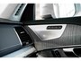 Volvo XC90 T8 Recharge AWD Ultimate Bright | Verwarmbare voorstoelen | Verwarmbaar stuurwiel | Massagefunctie voorstoelen | Verwarmbare achterbank | Premium audio by Bowers & Wilkins | Panoramadak | Luchtvering | Rondom zichtcamera | 20 inch Lichtmetalen velgen | Semi elektrische trekhaak