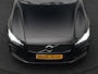 Volvo V60 B4 R-Design Automaat 198pk | Panodak | Adaptive Cruise | Camera | Lederen Sportstoelen Memory & Verwarmd | Pilot Assist | Blis | Navigatie | Stuurverwarming  | Virtual | DAB |
