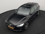 Volvo V60 B4 R-Design Automaat 198pk | Panodak | Adaptive Cruise | Camera | Lederen Sportstoelen Memory & Verwarmd | Pilot Assist | Blis | Navigatie | Stuurverwarming  | Virtual | DAB |