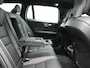 Volvo V60 B4 R-Design Automaat 198pk | Panodak | Adaptive Cruise | Camera | Lederen Sportstoelen Memory & Verwarmd | Pilot Assist | Blis | Navigatie | Stuurverwarming  | Virtual | DAB |