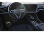 Volkswagen Touareg 3.0 TSi eHybrid 4MOTION R Edition 462PK / 340kW LED Matrix HD IQ.Light, nachtzicht (Night Vision), rondomzichtcamera (360° AreaView), elektr. verst. panoramadak, servosluiting, 3-zone Climatronic, voorstoelen verwarmbaar met massagefunctie, achterbank verwarmbaar, Apple Carplay & Android Auto, elektr. uitklapbare trekhaak incl. Trailer Assist, head-up display, dynamische grootlichtassistent, verwarmbare voorstoelen, luchtvering, adaptive cruise control met Stop&Go, dodehoekdetectie, 22'' LMV 'Estoril'