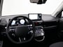 Hyundai Inster Pulse 49 kWh / Navigatie / Parkeersensoren voor & achter / 15" LMV / Verschuifbare achterbank / Verlichting LED / Adaptieve Cruise control /