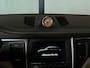 Porsche Macan 3.6 Turbo, PCCB !,Lucht,Pano,Chrono,360°,ACC,Trekhaak,St.koeling,Sportuitlaat,SportDesign pakket enz..