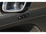 Volvo XC40 B4 Automaat Plus Black Edition | Panoramadak| Premium Audio by Harman Kardon| Rondomzicht camera|  20"Lichtmetalen velgen | Adaptieve Cruise Control| Blind Spot.