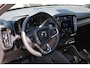Volvo XC40 B4 Automaat Plus Black Edition | Panoramadak| Premium Audio by Harman Kardon| Rondomzicht camera|  20"Lichtmetalen velgen | Adaptieve Cruise Control| Blind Spot.