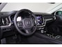 Volvo V60 T6 Recharge Essential - IntelliSafe Assist & Surround - Parkeercamera achter - Lederen Bekleding - Verwarmde voorstoelen, stuur & achterbank - Parkeersensoren voor & achter - Elektr. verstelbare lendesteunen - 19' LMV
