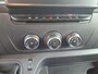 Renault Master T35 2.3 dCi 150 L2H2 Energy Work Edition | fabrieksgarantie | naviagtie | Apple carplay en Android auto | camera | laadruimte betimmering | 150 PK | Trekhaak | Sidebars
