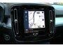 Volvo XC40 T3 Automaat Momentum Pro | Verwarmde voorstoelen + stuurwiel | Verwarmde achterbank | Standkachel | All-season banden | Keyless entry | Achteruitrijcamera | Reservewiel |
