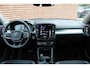 Volvo XC40 T3 Automaat Momentum Pro | Verwarmde voorstoelen + stuurwiel | Verwarmde achterbank | Standkachel | All-season banden | Keyless entry | Achteruitrijcamera | Reservewiel |
