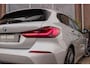 BMW 1-Serie 118i F40 Corporate Executive Sport-Line | 1e eigenaar | BTW auto | LED | Sportstoelen | Sportstuur | 17 inch | Navi | Bluetooth | Cruise control | Climate control | ➡️