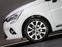 Renault Clio 1.0 TCe Zen (APPLE CARPLAY / ANDROID AUTO, NAVIGATIESYSTEEM, CRUISE CONTROL, LANE ASSIST, LED-KOPLAMPEN, AIRCO, NAP)