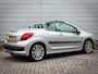 Peugeot 207 CC 1.6 VTi Féline | Clima | Leer | Stoelverwarming | 17 Inch | Pdc |