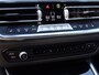 BMW 3-Serie Touring 320e Business Edition Plus | Carplay | Camera | Stoelverwarming