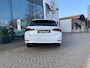 Skoda Octavia Combi 1.0 TSI Business Edition Plus 110 PK | LED Koplampen | Navigatie | Climate Control | Adaptive Cruise Control | Travel pakket | Apple Carplay/Android Auto | Elektrische achterklep | Privacy Glass | Parkeersensoren | Lichtmetalen velgen | PRIJS = NETTO RIJKLAAR! | Direct leverbaar! |