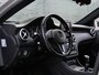 Mercedes-Benz A-klasse A180 AMBITION/ XENON/ PDC V+A/ NAVI