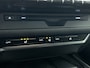 Lexus UX 250h Business Line | Stoelverwarming | Stuurverwarming | Parkeersensoren |