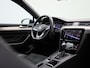 Volkswagen Passat 1.5 TSI R-Line Business + AUTOMAAT | Stoelverwarming | ACC | Virtual Cockpit | Keyless | Apple Carplay / Android auto |