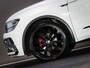 Volkswagen Tiguan 1.5 TSI ACT Highline Business R (PANORAMADAK, SFEERVERLICHTING, TREKHAAK, ADAPTIVE CRUISE CONTROL, BLUETOOTH)
