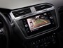 Volkswagen Tiguan 1.5 TSI ACT Highline Business R (PANORAMADAK, SFEERVERLICHTING, TREKHAAK, ADAPTIVE CRUISE CONTROL, BLUETOOTH)